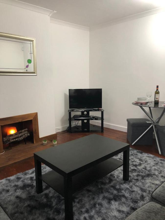Ace Largs Ground Floor Apartment With Garden Екстер'єр фото