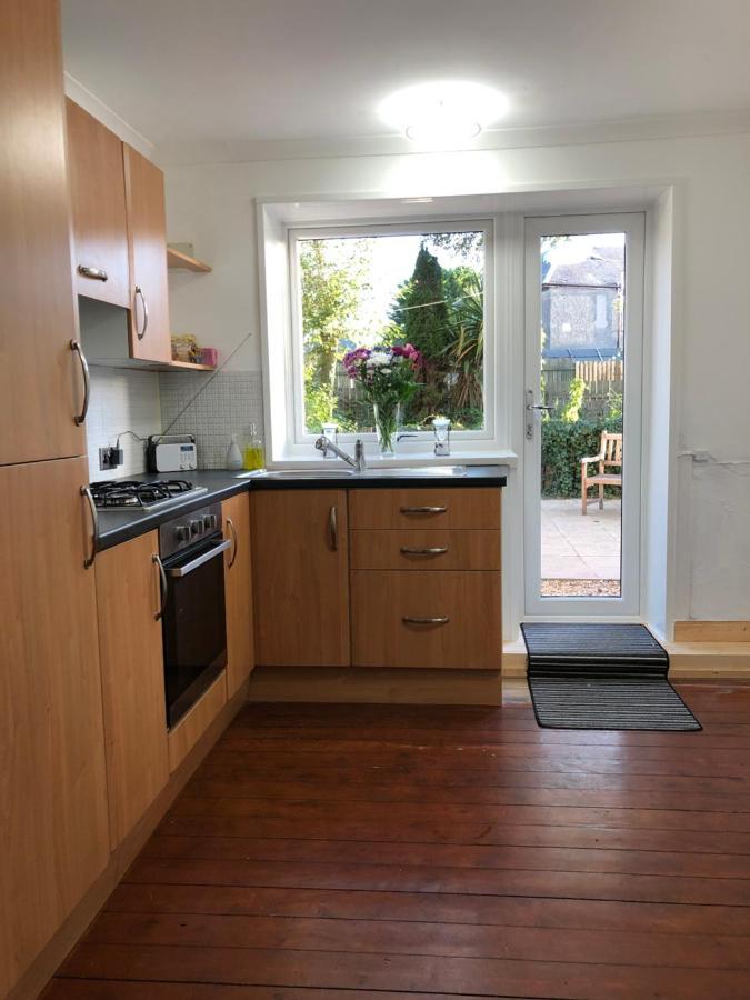 Ace Largs Ground Floor Apartment With Garden Екстер'єр фото
